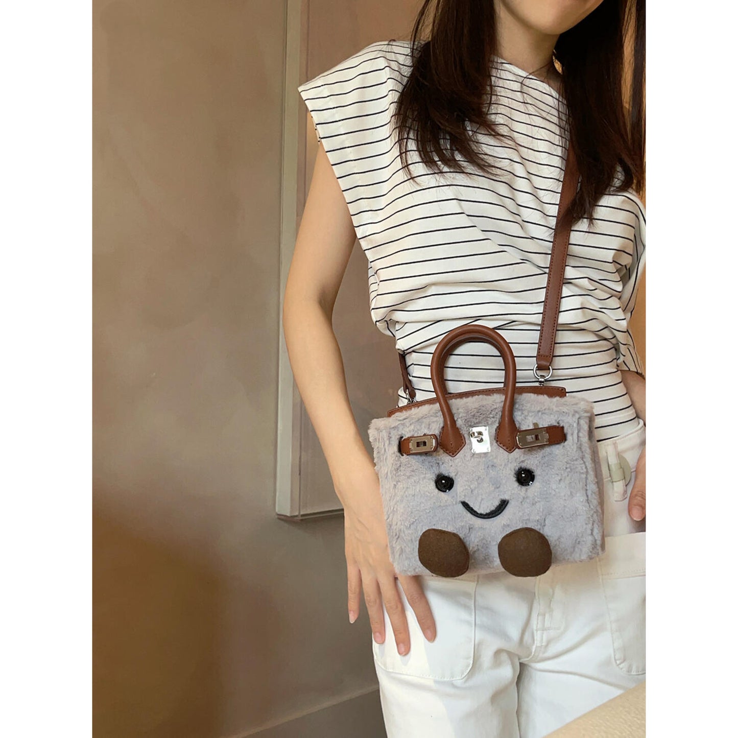 Cute cartoon smiling plush crossbody bag